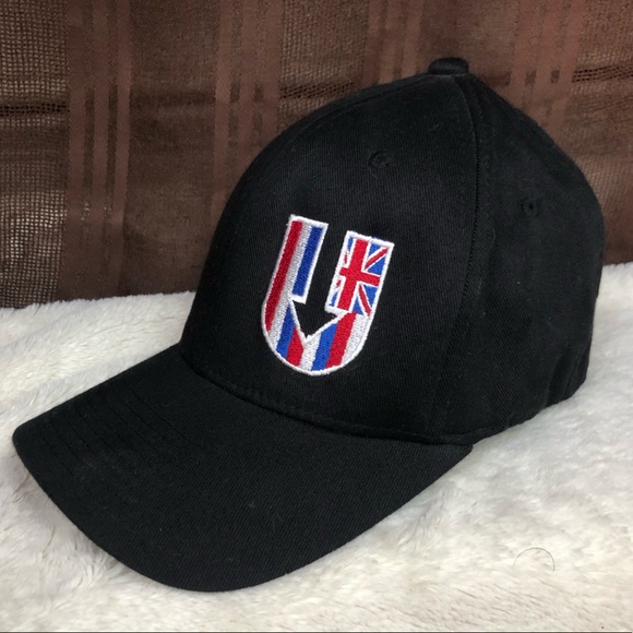 Black UDown FlexFit Cap - Picture 1 of 2
